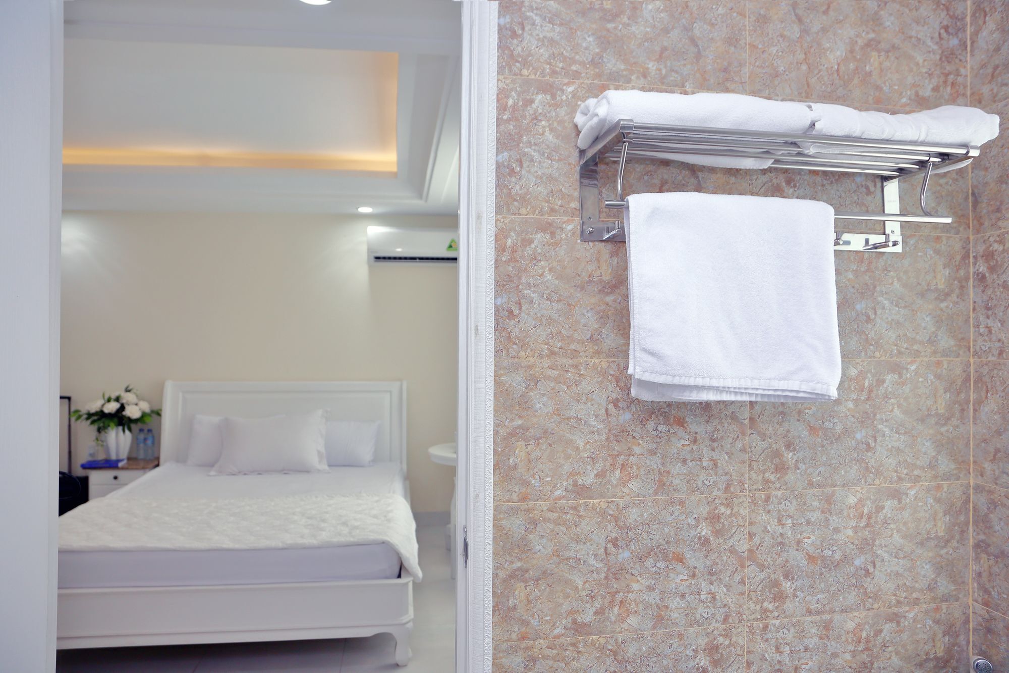 הו צ'י מין סיטי Sunshine Hotel - Phu My Hung מראה חיצוני תמונה